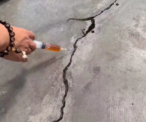 平阴混凝土裂缝修补技术详解​